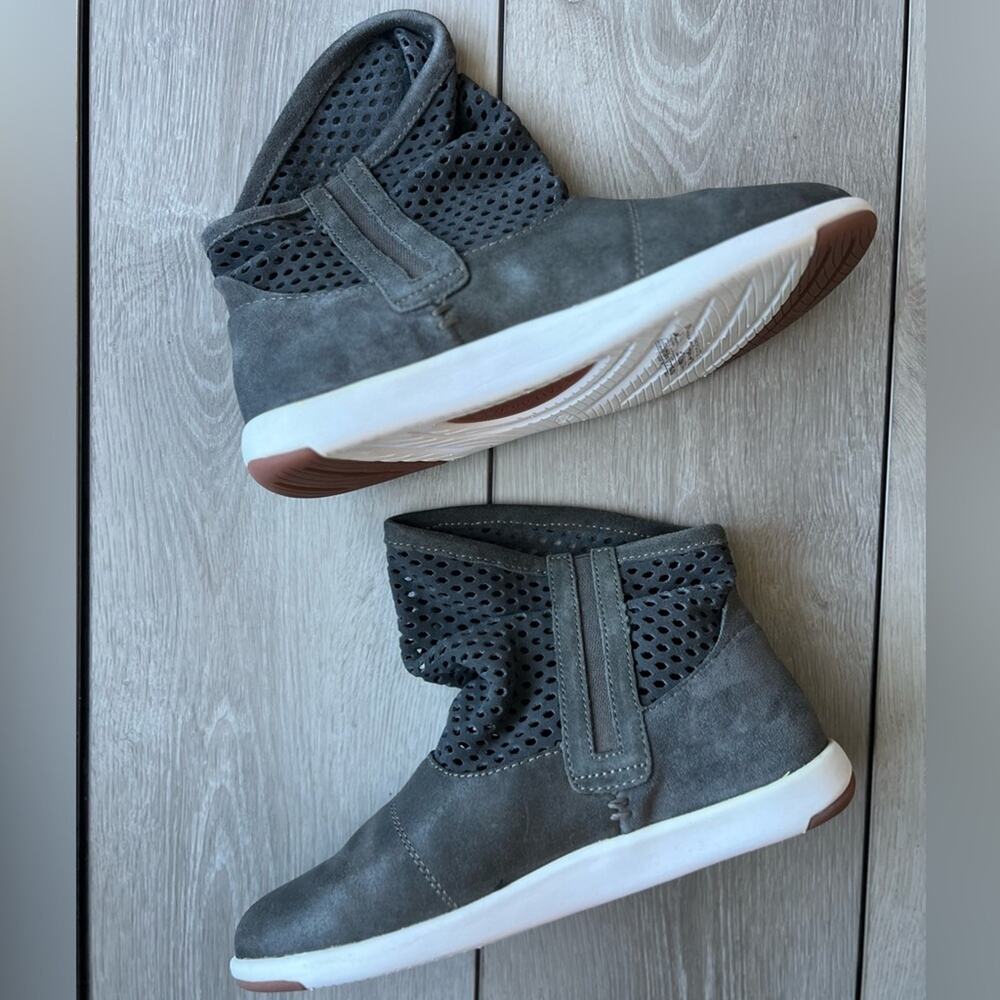 Sundance Emu Australia Numeralla Bootie Sneaker in Charcoal Women's 7.5